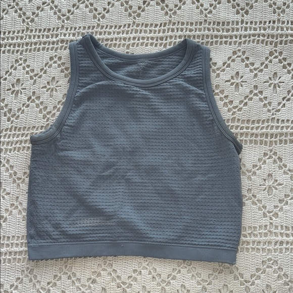 cropped tank - Picture 1 of 2